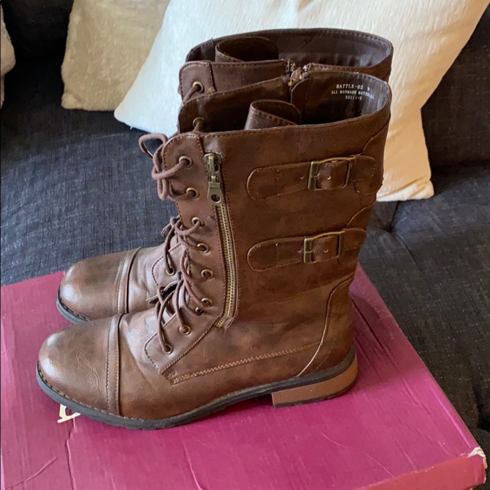 Boots! - Picture 3 of 4